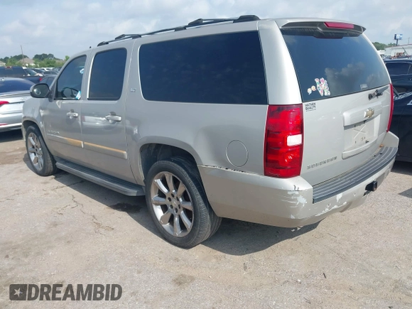 2007 Chevrolet Suburban LT with VIN 1GNFK16357J228812, listed as a IAAI auction lot 42092270 with 278,258 mi miles and . Bid and sale history available at DreamBid. Image 3.