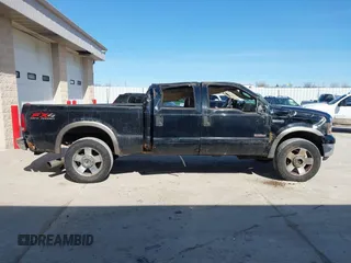 2007 Ford F-250 XL с VIN 1FTSW21P77EA44900, выставлен на аукционе IAAI как лот 41762395 с пробегом 120 418 миль миль и . История ставок и продаж доступна на DreamBid. Изображение 13.