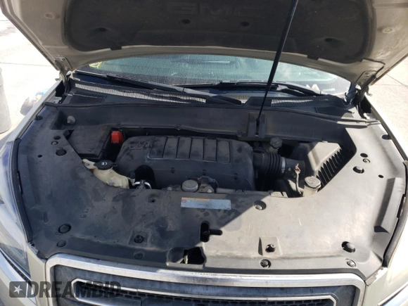 2013 GMC Acadia SLT z VIN 1GKKRRKD5DJ198260, wystawiony jako Copart lot #52560975 z przebiegiem 173 499 mil mil oraz Szkoda całkowita • Salvage title. Historia ofert i sprzedaży dostępna na DreamBid. Obrazek 12.
