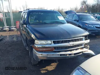 2002 Chevrolet Suburban Z71 with VIN 3GNFK16Z42G199561, listed as a IAAI auction lot 41442707 with 229,823 mi miles. Bid and sale history available at carsss.com. Image 13.