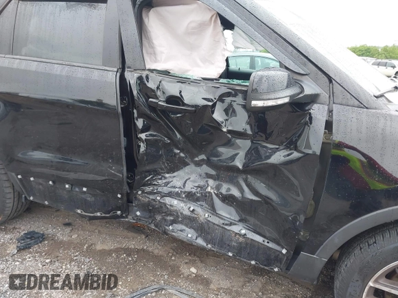 2016 Ford Explorer Sport with VIN 1FM5K8GTXGGA82038, listed as a IAAI auction lot 42456393 with Not provided miles and . Bid and sale history available at DreamBid. Image 6.