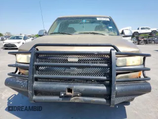2000 Chevrolet Silverado 1500 LS with VIN 2GCEC19V5Y1239674, listed as a Copart auction lot 53077305 with 229,206 mi miles and Salvage Title. Bid and sale history available at carsss.com. Image 5.