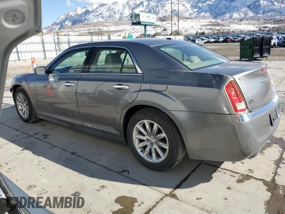 2012 Chrysler 300 Limited z VIN 2C3CCACGXCH204098, wystawiony jako Copart lot #49424685 z przebiegiem 258 888 mil mil oraz Szkoda całkowita • Salvage title. Historia ofert i sprzedaży dostępna na DreamBid. Obrazek 2.
