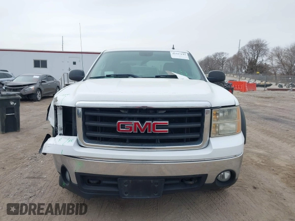2008 GMC Sierra 1500 SLE1 with VIN 3GTEK13J58G239156, listed as a IAAI auction lot 41557143 with 173,171 mi miles. Bid and sale history available at carsss.com. Image 13.