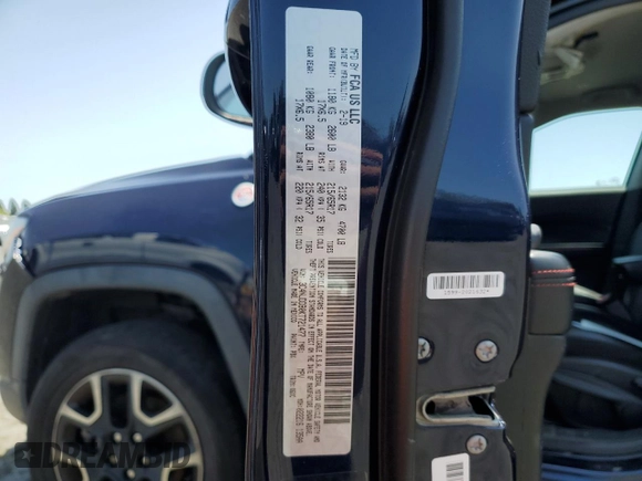 2019 Jeep Compass Trailhawk z VIN 3C4NJDDB0KT721477, wystawiony jako Copart lot #59374765 z przebiegiem 114 052 mil mil oraz Czysty tytuł • Clean title. Historia ofert i sprzedaży dostępna na DreamBid. Obrazek 13.