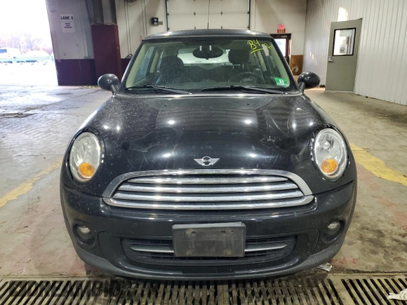 2012 MINI Hardtop with VIN WMWSU3C52CT260728, listed as a Copart auction lot 45391265 with 70,180 mi miles and Clean Title. Bid and sale history available at DreamBid. Image 5.