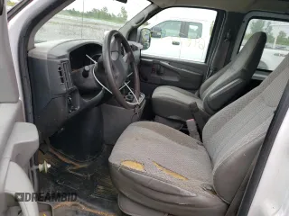 2006 Chevrolet Express Cargo Van with VIN 1GCGG25V361209424, listed as a Copart auction lot 82199034 with 178,239 mi miles and Non Repairable. Bid and sale history available at carsss.com. Image 7.