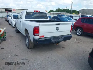 2015 Ram 2500 Tradesman z VIN 3C6TR4CT4FG556775, wystawiony jako IAAI lot #42531595 z przebiegiem 109 195 mil mil oraz . Historia ofert i sprzedaży dostępna na DreamBid. Obrazek 3.