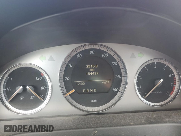 2008 Mercedes-Benz C 350 Sport z VIN WDDGF56X98F179247, wystawiony jako Copart lot #56415975 z przebiegiem 154 439 mil mil oraz Czysty tytuł • Clean title. Historia ofert i sprzedaży dostępna na DreamBid. Obrazek 9.