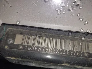 1999 GMC Suburban z VIN 3GKFK16R3XG529761, wystawiony jako IAAI lot #42272646 z przebiegiem 269 114 mil mil oraz . Historia ofert i sprzedaży dostępna na DreamBid. Obrazek 9.