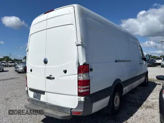 2011 Freightliner Sprinter z VIN WDYPE8CCXB5549350, wystawiony jako IAAI lot #42355579 z przebiegiem Nie podano mil oraz . Historia ofert i sprzedaży dostępna na DreamBid. Obrazek 18.
