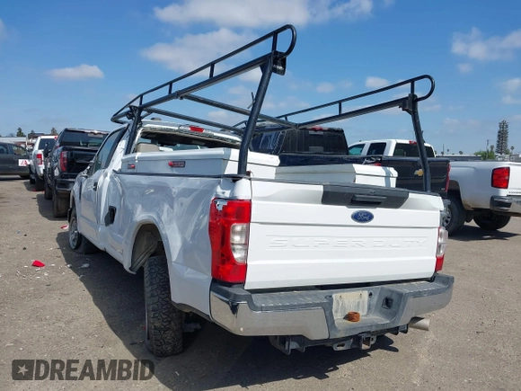 2020 Ford F-250 XL with VIN 1FTBF2A66LEE20729, listed as a IAAI auction lot 41261766 with 100,530 mi miles and . Bid and sale history available at DreamBid. Image 3.