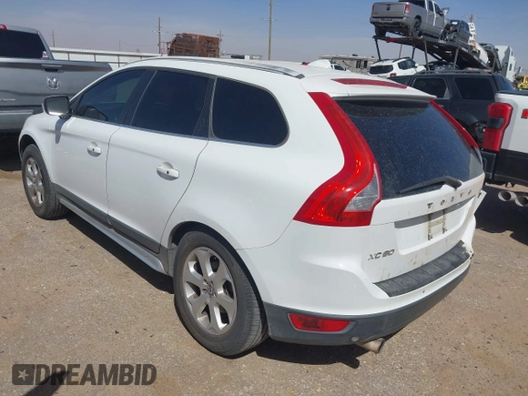 2012 Volvo XC60 3.2L с VIN YV4952DL3C2344789, выставлен на аукционе IAAI как лот 41807917 с пробегом 235 939 миль миль и . История ставок и продаж доступна на DreamBid. Изображение 3.
