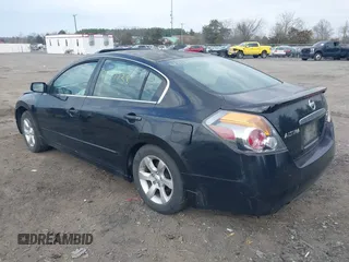 2008 Nissan Altima 2.5 SL with VIN 1N4AL21E98N459291, listed as a IAAI auction lot 41914738 with 240,091 mi miles. Bid and sale history available at carsss.com. Image 3.