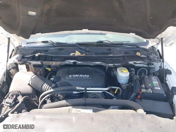 2018 Ram 2500 Tradesman with VIN 3C6UR4CJ0JG188350, listed as a IAAI auction lot 41787630 with 122,434 mi miles. Bid and sale history available at carsss.com. Image 10.