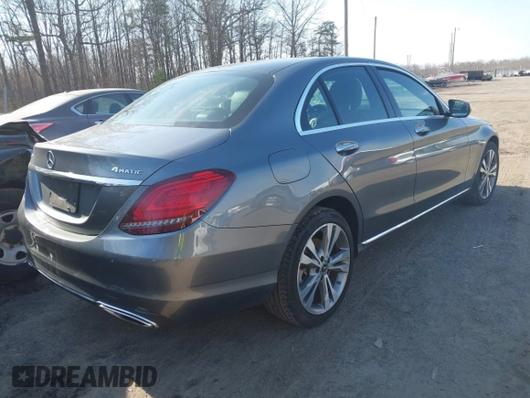 2021 Mercedes-Benz C 300 z VIN W1KWF8EB8MR630955, wystawiony jako IAAI lot #41764582 z przebiegiem 52 702 mil mil oraz . Historia ofert i sprzedaży dostępna na DreamBid. Obrazek 4.