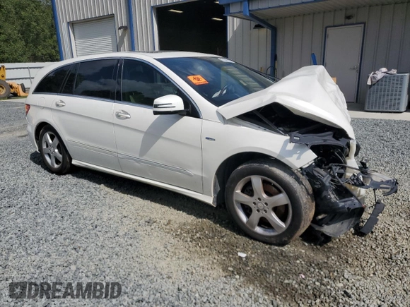 2011 Mercedes-Benz R 350 with VIN 4JGCB2FEXBA128759, listed as a Copart auction lot 74348994 with 116,892 mi miles and Salvage title. Bid and sale history available at DreamBid. Image 4.
