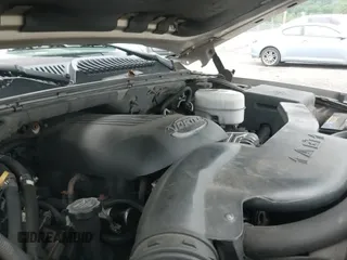 2005 Chevrolet Tahoe Z71 z VIN 1GNEK13T45R102844, wystawiony jako IAAI lot #42680575 z przebiegiem 366 427 mil mil oraz . Historia ofert i sprzedaży dostępna na DreamBid. Obrazek 12.
