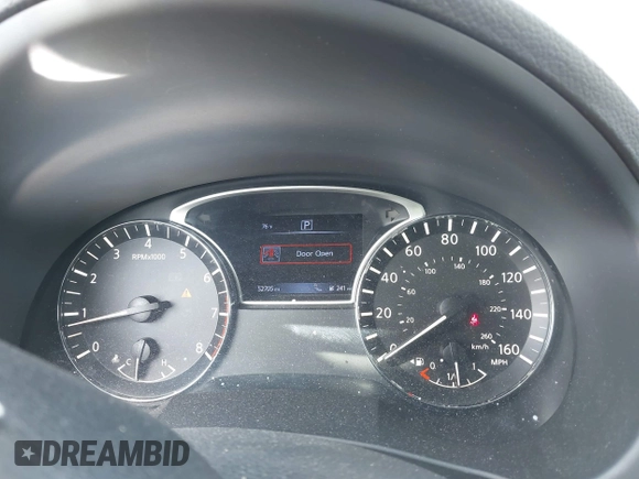 2017 Nissan Altima 2.5 SV with VIN 1N4AL3AP2HC272235, listed as a IAAI auction lot 41869314 with 52,705 mi miles. Bid and sale history available at carsss.com. Image 7.