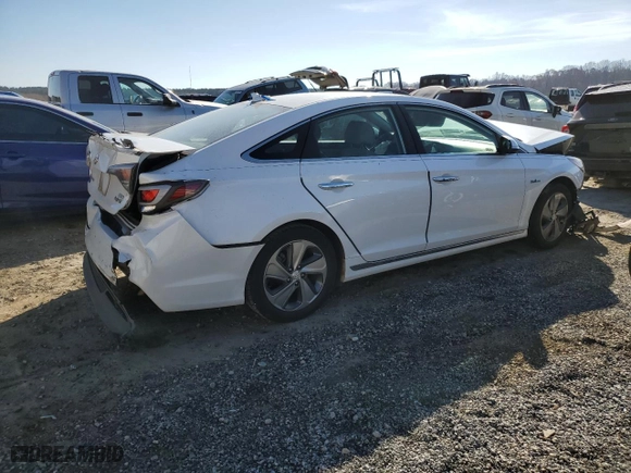 2017 Hyundai Sonata Plug-In Hybrid with VIN KMHE14L25HA065208, listed as a Copart auction lot 82573664 with 133,161 mi miles and Salvage Title. Bid and sale history available at carsss.com. Image 3.