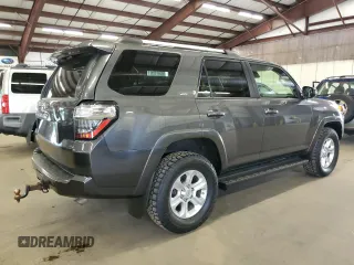 2020 Toyota 4Runner SR5 with VIN JTEBU5JR9L5798203, listed as a Copart auction lot 61198375 with 127,211 mi miles and Clean title. Bid and sale history available at DreamBid. Image 3.