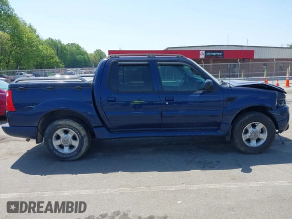 2004 Ford Explorer Sport Trac XLS z VIN 1FMZU67K64UB52672, wystawiony jako IAAI lot #42042467 z przebiegiem 230 135 mil mil oraz . Historia ofert i sprzedaży dostępna na DreamBid. Obrazek 5.