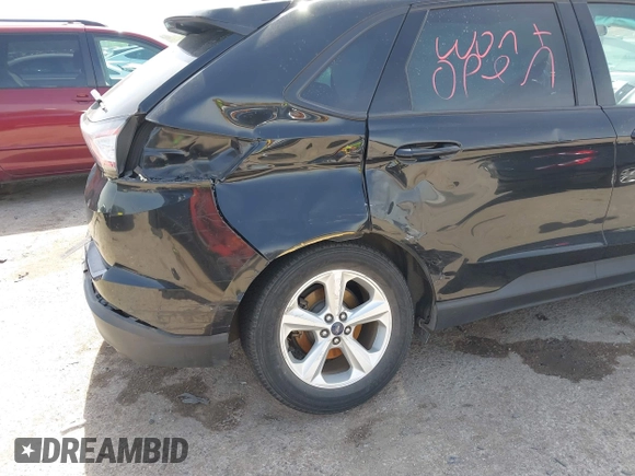 2015 Ford Edge SE z VIN 2FMTK3G83FBB52782, wystawiony jako IAAI lot #42257635 z przebiegiem 166 375 mil mil oraz . Historia ofert i sprzedaży dostępna na DreamBid. Obrazek 6.