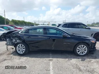 2022 Chevrolet Malibu LT with VIN 1G1ZD5ST4NF103208, listed as a IAAI auction lot 41946284 with 25,123 mi miles and . Bid and sale history available at DreamBid. Image 14.
