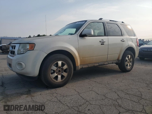 2010 Ford Escape Limited z VIN 1FMCU0EG4AKB30517, wystawiony jako Copart lot #59870285 z przebiegiem 126 483 mil mil oraz Czysty tytuł • Clean title. Historia ofert i sprzedaży dostępna na DreamBid. Obrazek 1.