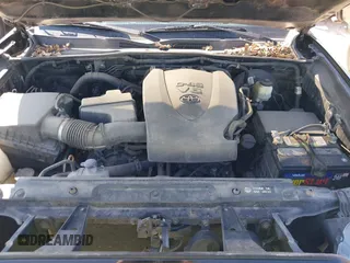 2017 Toyota Tacoma SR5 with VIN 5TFAZ5CN8HX052459, listed as a IAAI auction lot 41495281 with 212,314 mi miles and . Bid and sale history available at DreamBid. Image 10.