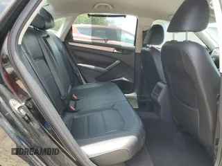 2014 Volkswagen Passat S z VIN 1VWAT7A30EC078066, wystawiony jako Copart lot #58312015 z przebiegiem 123 397 mil mil oraz Szkoda całkowita • Salvage title. Historia ofert i sprzedaży dostępna na DreamBid. Obrazek 10.