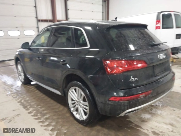 2018 Audi Q5 Premium Plus with VIN WA1BNAFY9J2010653, listed as a IAAI auction lot 41656213 with 133,672 mi miles. Bid and sale history available at carsss.com. Image 3.