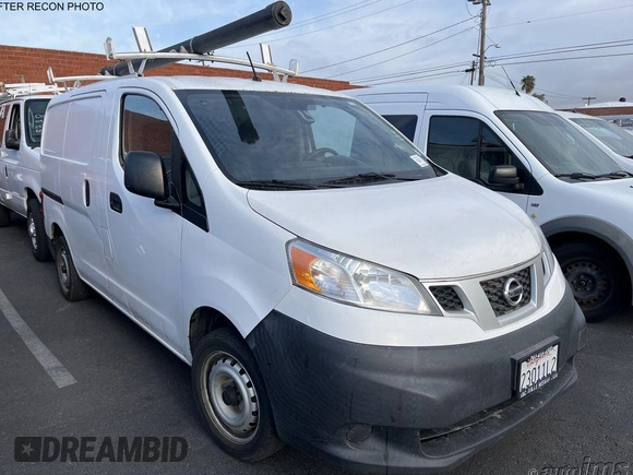 2018 Nissan NV200 Compact Cargo S with VIN 3N6CM0KN7JK692565, listed as a IAAI auction lot 42125310 with 202,887 mi miles. Bid and sale history available at carsss.com. Image 1.