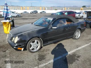 2001 Mercedes-Benz CLK with VIN WDBLK70G91T062816, listed as a Copart auction lot 42784395 with 72,129 mi miles and Salvage Title. Bid and sale history available at carsss.com. Image 1.