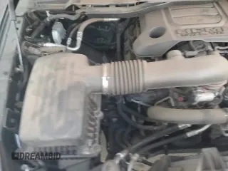 2022 Ram 1500 Limited z VIN 1C6SRFHT4NN337790, wystawiony jako Copart lot #83919165 z przebiegiem 93 470 mil mil oraz Czysty tytuł • Clean title. Historia ofert i sprzedaży dostępna na DreamBid. Obrazek 13.