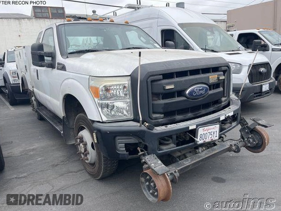 2015 Ford F-250 XLT z VIN 1FT7X2B67FEC58681, wystawiony jako IAAI lot #42845479 z przebiegiem 35 111 mil mil oraz . Historia ofert i sprzedaży dostępna na DreamBid. Obrazek 6.