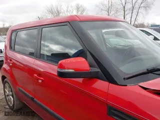 2012 Kia Soul + with VIN KNDJT2A6XC7366635, listed as a IAAI auction lot 41973329 with 111,823 mi miles. Bid and sale history available at carsss.com. Image 13.