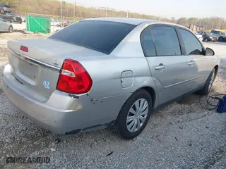 2007 Chevrolet Malibu LS w/2FL with VIN 1G1ZS57N27F109446, listed as a IAAI auction lot 41906421 with 180,962 mi miles. Bid and sale history available at carsss.com. Image 4.