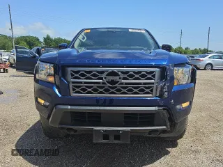 2022 Nissan Frontier SV z VIN 1N6ED1CM1NN653586, wystawiony jako Copart lot #55095415 z przebiegiem 55 175 mil mil oraz Czysty tytuł • Clean title. Historia ofert i sprzedaży dostępna na DreamBid. Obrazek 5.