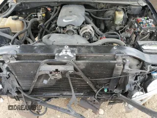 2002 Chevrolet Tahoe LS with VIN 1GNEC13Z52R230281, listed as a Copart auction lot 53447985 with 309,170 mi miles and Salvage title. Bid and sale history available at DreamBid. Image 12.