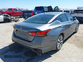 2019 Nissan Altima SL with VIN 1N4BL4EV6KC136118, listed as a IAAI auction lot 41837901 with 101,168 mi miles and . Bid and sale history available at DreamBid. Image 4.
