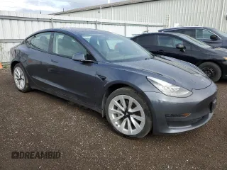 2021 Tesla Model 3 Standard Range Plus z VIN 5YJ3E1EA6MF838465, wystawiony jako Copart lot #55296995 z przebiegiem 81 661 mil mil oraz Czysty tytuł • Clean title. Historia ofert i sprzedaży dostępna na DreamBid. Obrazek 4.