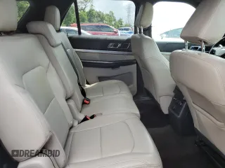 2018 Ford Explorer XLT z VIN 1FM5K7D80JGB74339, wystawiony jako Copart lot #60812125 z przebiegiem 113 620 mil mil oraz Szkoda całkowita • Salvage title. Historia ofert i sprzedaży dostępna na DreamBid. Obrazek 11.