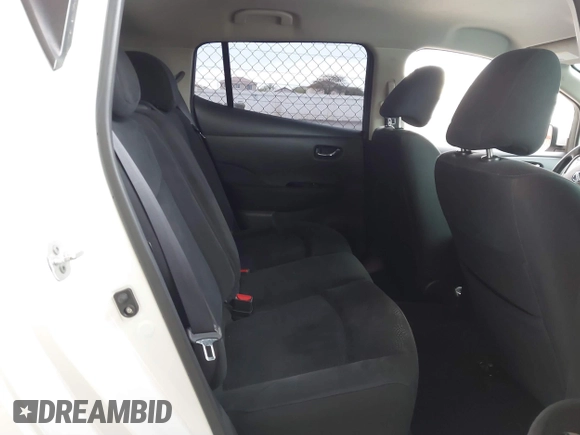 2015 Nissan LEAF SV with VIN 1N4AZ0CP1FC316894, listed as a IAAI auction lot 41826724 with 57,195 mi miles. Bid and sale history available at carsss.com. Image 8.