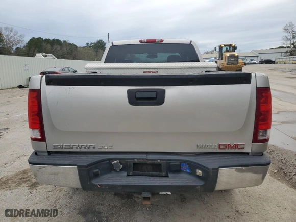 2007 GMC Sierra 1500 SLE1 with VIN 2GTEC19CX71645950, listed as a Copart auction lot 88127095 with 228,918 mi miles and Salvage Title. Bid and sale history available at carsss.com. Image 6.