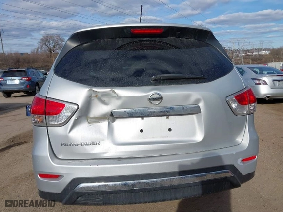 2016 Nissan Pathfinder S with VIN 5N1AR2MN3GC603086, listed as a IAAI auction lot 41699138 with 177,863 mi miles. Bid and sale history available at carsss.com. Image 6.