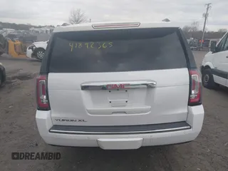 2020 GMC Yukon XL Denali with VIN 1GKS2HKJ9LR225805, listed as a IAAI auction lot 41892365 with 45,494 mi miles. Bid and sale history available at carsss.com. Image 16.