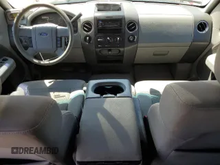 2006 Ford F-150 XLT z VIN 1FTPW14V86KD62485, wystawiony jako Copart lot #65241915 z przebiegiem 227 254 mil mil oraz Czysty tytuł • Clean title. Historia ofert i sprzedaży dostępna na DreamBid. Obrazek 8.