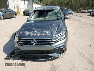 2024 Volkswagen Tiguan SEL R-Line z VIN 3VV4B7AX0RM012032, wystawiony jako Copart lot #54157225 z przebiegiem Nie podano mil oraz Szkoda całkowita • Salvage title. Historia ofert i sprzedaży dostępna na DreamBid. Obrazek 15.