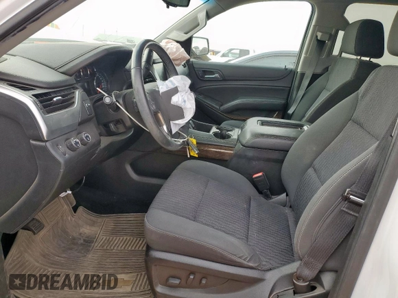 2018 Chevrolet Tahoe LS z VIN 1GNSKAKC4JR149743, wystawiony jako Copart lot #50081815 z przebiegiem 52 005 mil mil oraz Szkoda całkowita • Salvage title. Historia ofert i sprzedaży dostępna na DreamBid. Obrazek 7.
